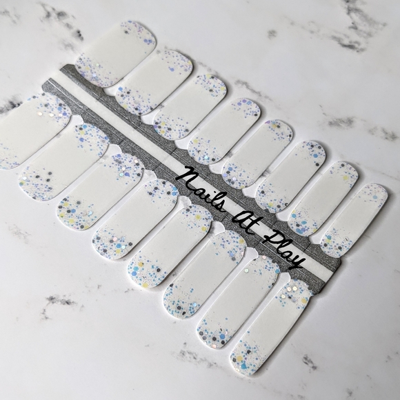 5 for $15 Nail Wraps- Glitter Bubbles (transparent - Picture 3 of 6